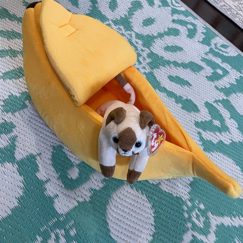 Yellow Banana Plush Pet Bed
